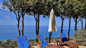 Seasonal outdoor pool, pool umbrellas, sun loungers - Villa Drimoni (Lefkada)