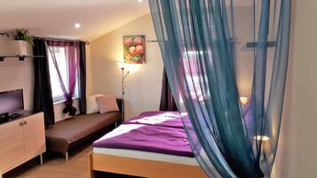 Apartment (Krisztina 1) | 1 bedroom, desk, soundproofing, iron/ironing board