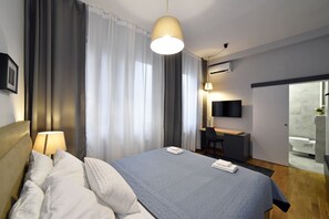 Chambre Double, salle de bains privée