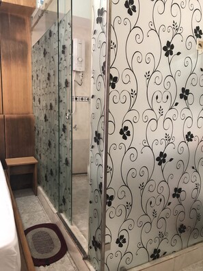 Minibar, desk, free WiFi - Thai Minh Hostel (Nha Trang)