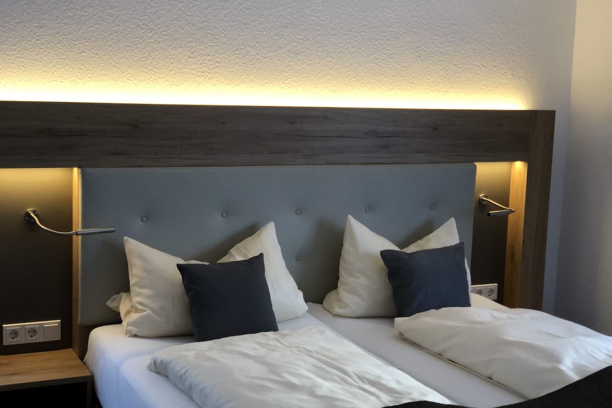 standard double room | 1 bedroom, hypo-allergenic bedding, desk, blackout curtains