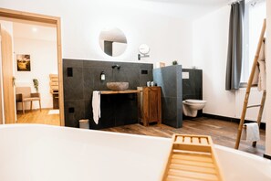 华丽双人房 | 起居区 | 等离子电视