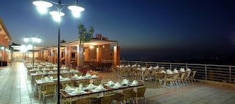 Safir Bhamdoun Hotel