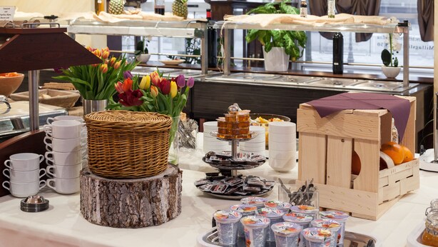 Breakfast area - Hotel Quellenhof Sophia (Baden-Baden)