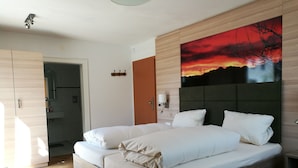 Doppel- oder Zweibettzimmer