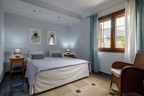 Villa, 4 Bedrooms, Pool Access | 4 bilik tidur, seterika/papan seterika, Wi-fi percuma, cadar katil 