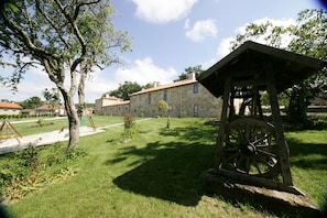 Property grounds - Casa da Botica (A Estrada)