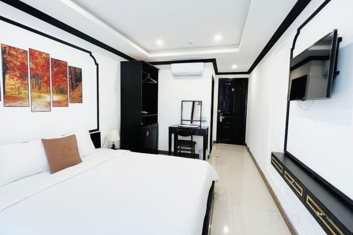 Premium bedding, memory foam beds, minibar, desk
