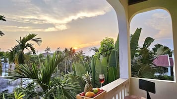 Superior Twin Room, Garden View | In-room safe, desk, laptop workspace, blackout curtains