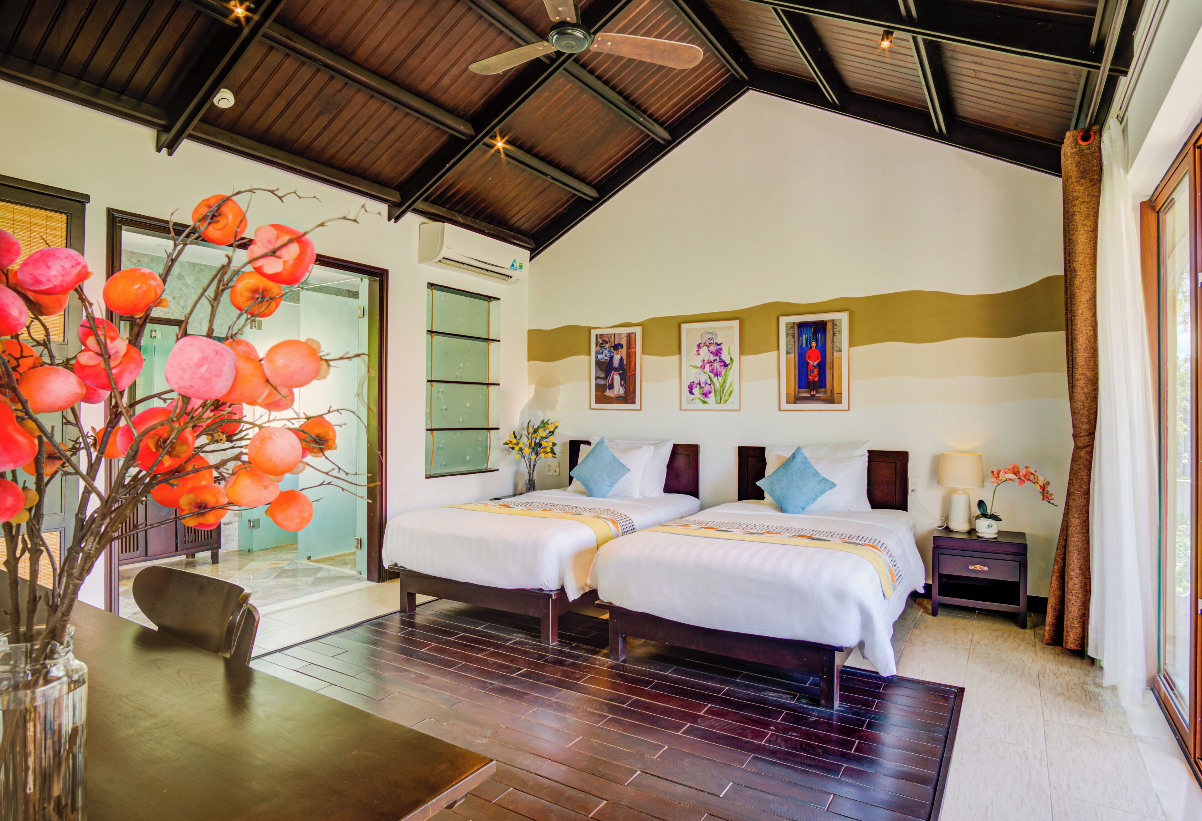 deluxe twin room, pool view | 1 bedroom, in-room safe, desk, laptop workspace