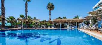 Yalıpark Beach Hotel