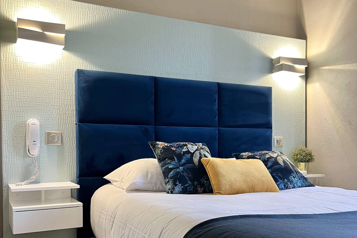 1 bedroom, premium bedding, individually decorated