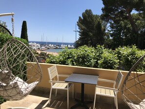 Classic Double Room, 1 Double Bed, Balcony, Sea View | Balcony view - Hotel La Calanque (Mandelieu-La-Napoule)