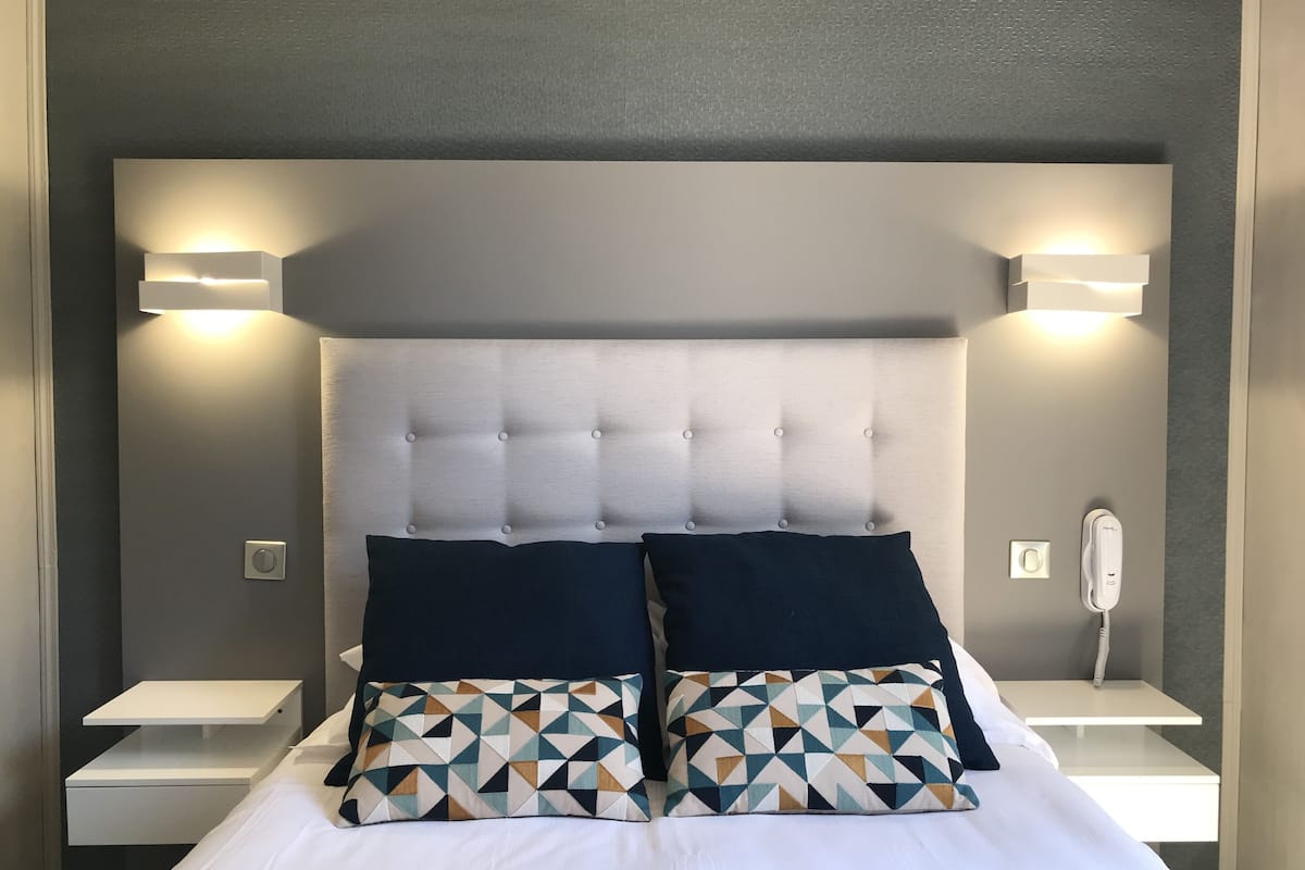 1 bedroom, premium bedding, individually decorated