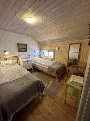 Blackout drapes, iron/ironing board, free WiFi, bed sheets