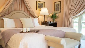 豪華雙人或雙床房, 1 張特大雙人床, 花園景 | 埃及棉床單、高級寢具、書桌、隔音