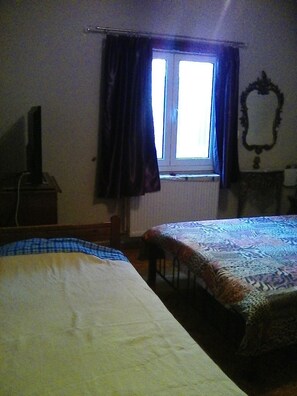 Superior Cottage, 1 Bedroom, Vineyard View | 2 bedrooms, iron/ironing board, free WiFi, bed sheets