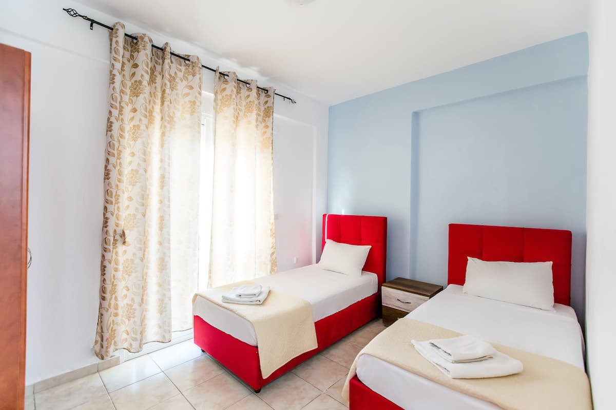 Casa de ciudad familiar | 2 habitaciones, decoración personalizada y muebles diferentes