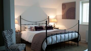 Luxury Double Room, 1 King Bed, Garden View | Iron/ironing board, free WiFi, bed sheets