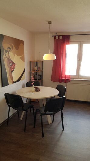 Apartment, 3 Bedrooms | In-room dining - Ferienwohnung Fulda (Fulda)
