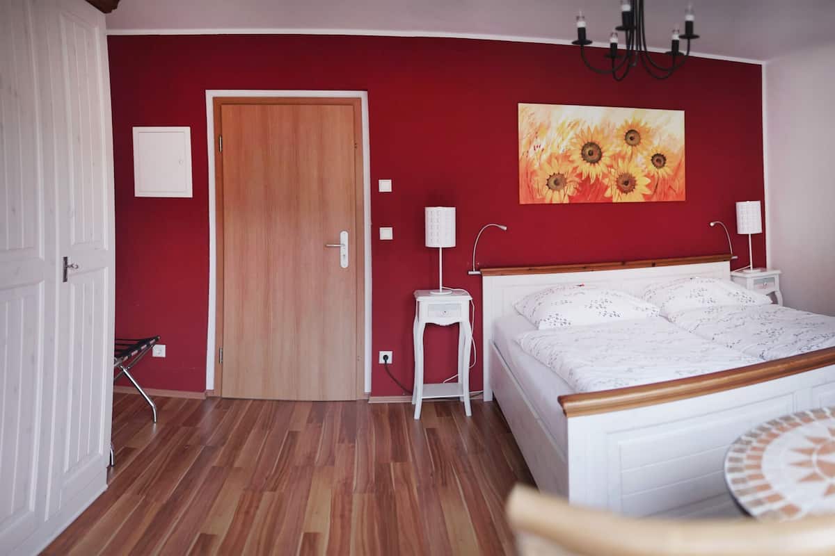 Deluxe Double Room, Private Bathroom | 2 bedrooms, premium bedding, bed sheets