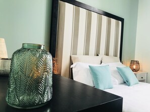 1 bedroom, premium bedding, minibar, desk