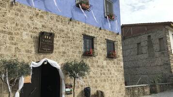 مدخل المنشأة