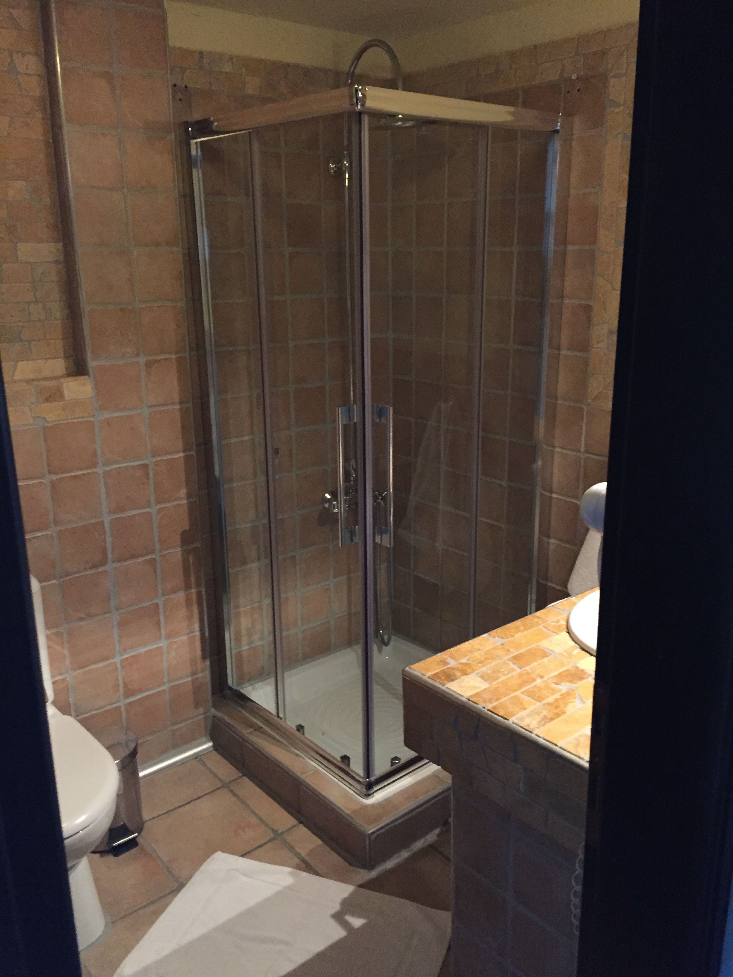 double room (village view) | bathroom | shower, hydromassage showerhead, free toiletries, hair dryer