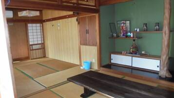 Hus (Private Vacation) | Stue | Fladskærms-tv