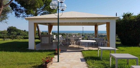 Outdoor dining - Villa Giardino degli Eventi (Fano)