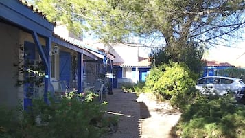 Khuôn viên nơi lưu trú