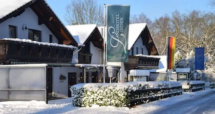Landhotel Linden am Venekotensee