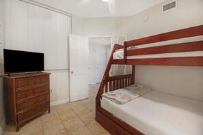 Apartment, 3 Schlafzimmer | 3 Schlafzimmer, Bügeleisen/Bügelbrett, kostenloses WLAN