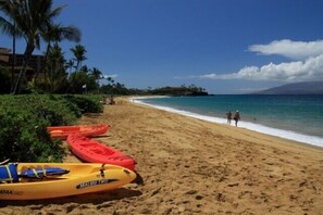 Studio | Beach - Maui Kaanapali S #e290 Studio Bedroom Condo by RedAwning (Lahaina)