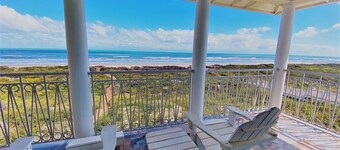 Portofino - Private Beachfront House 3 Bedroom Home by RedAwning