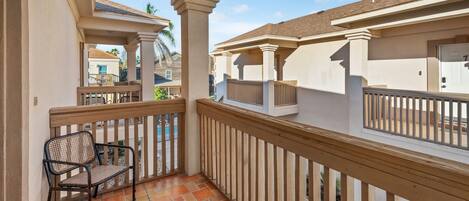 Condo, 2 Bedrooms | Property grounds