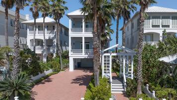 House, 3 Bedrooms | Exterior