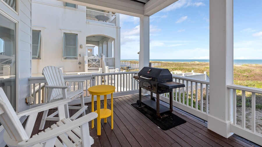 Paradise Found - Private Beachfront House 3 Bedroom Home by RedAwning