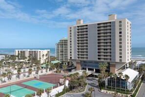 Condo, 2 Bedrooms | Sport court