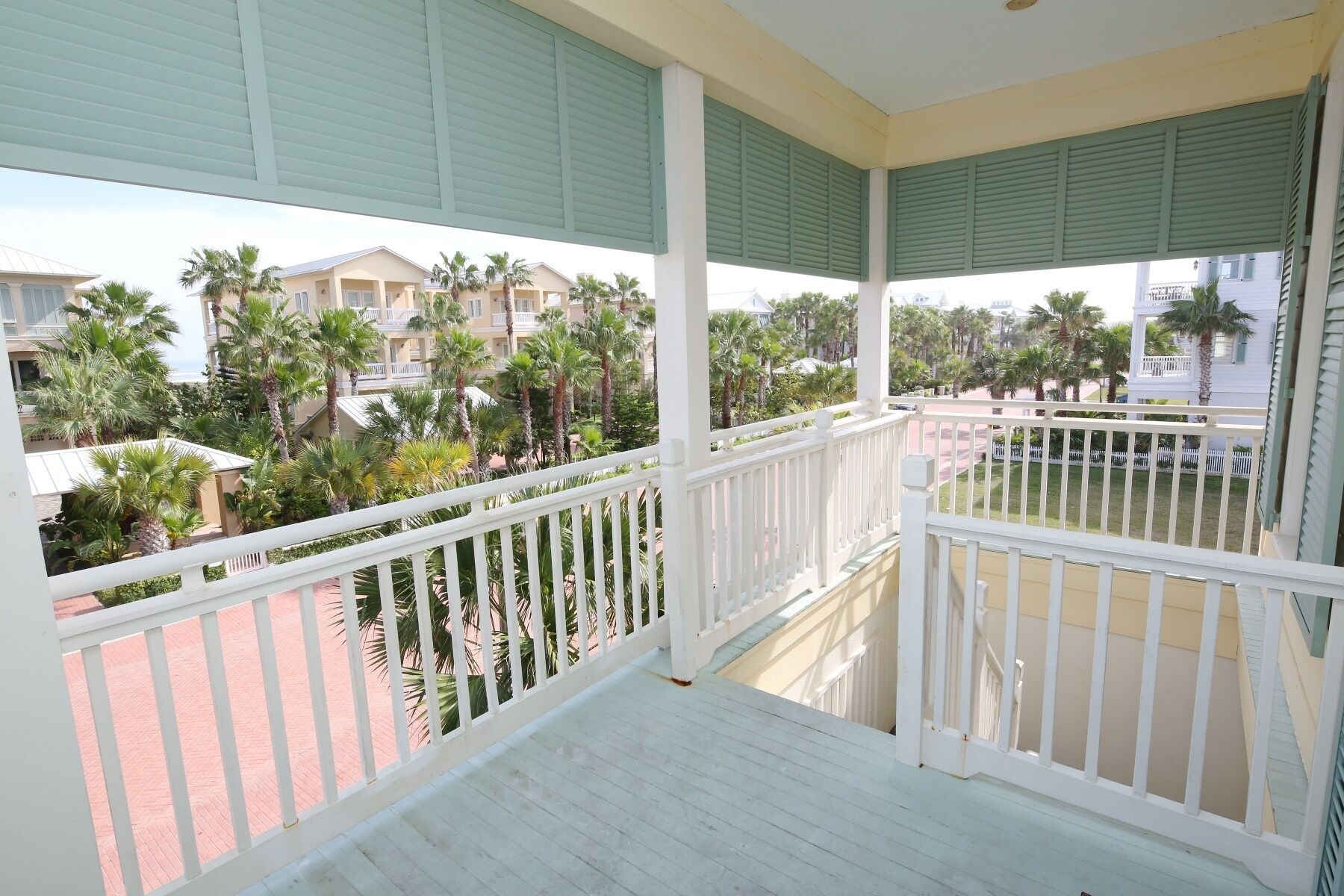 Nhà, 3 phòng ngủ | Ban công