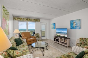 Apartment, 2 Bedrooms | Living area | TV