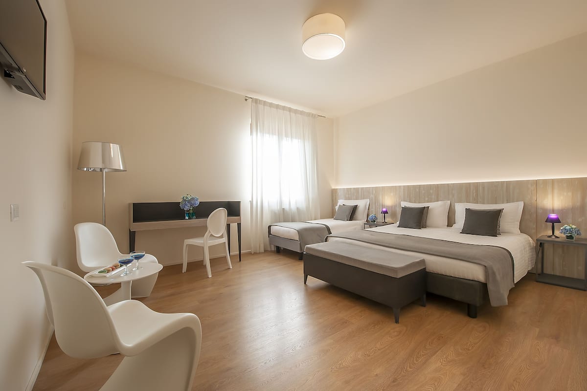 Comfort Triple Room | Premium bedding, in-room safe, desk, soundproofing