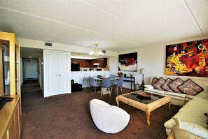 Living area - Summit Condo Unit #202 3 Bedroom Condo by RedAwning (South Padre Island)