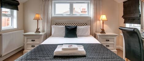 Iron/ironing board, free WiFi, bed sheets