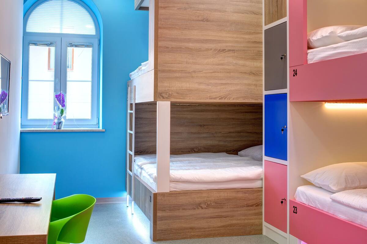 Triple Room- Tokyo | Escrivaninha, quartos à prova de som, Wi-Fi de cortesia