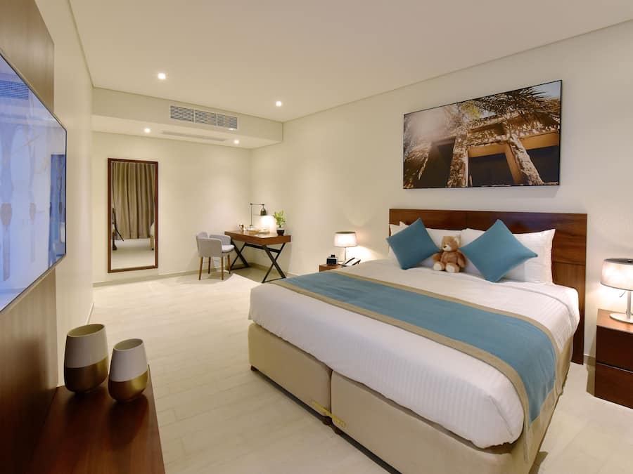 Caja de seguridad en la habitación y decoración personalizada