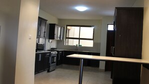 Apartment, 3 Bedrooms | Private kitchen - Sky View Park Apartments (Nairobi)