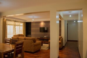 Apartment, 3 Schlafzimmer | Wohnbereich
