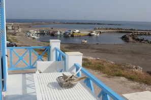 Apartment | Balcony view - GeoMare Beach House (Santorini)