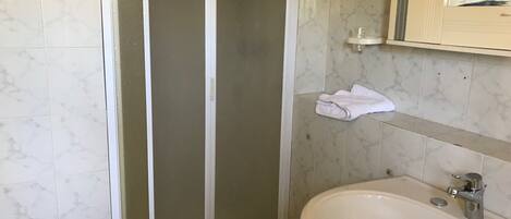 Chambre Simple | Salle de bain